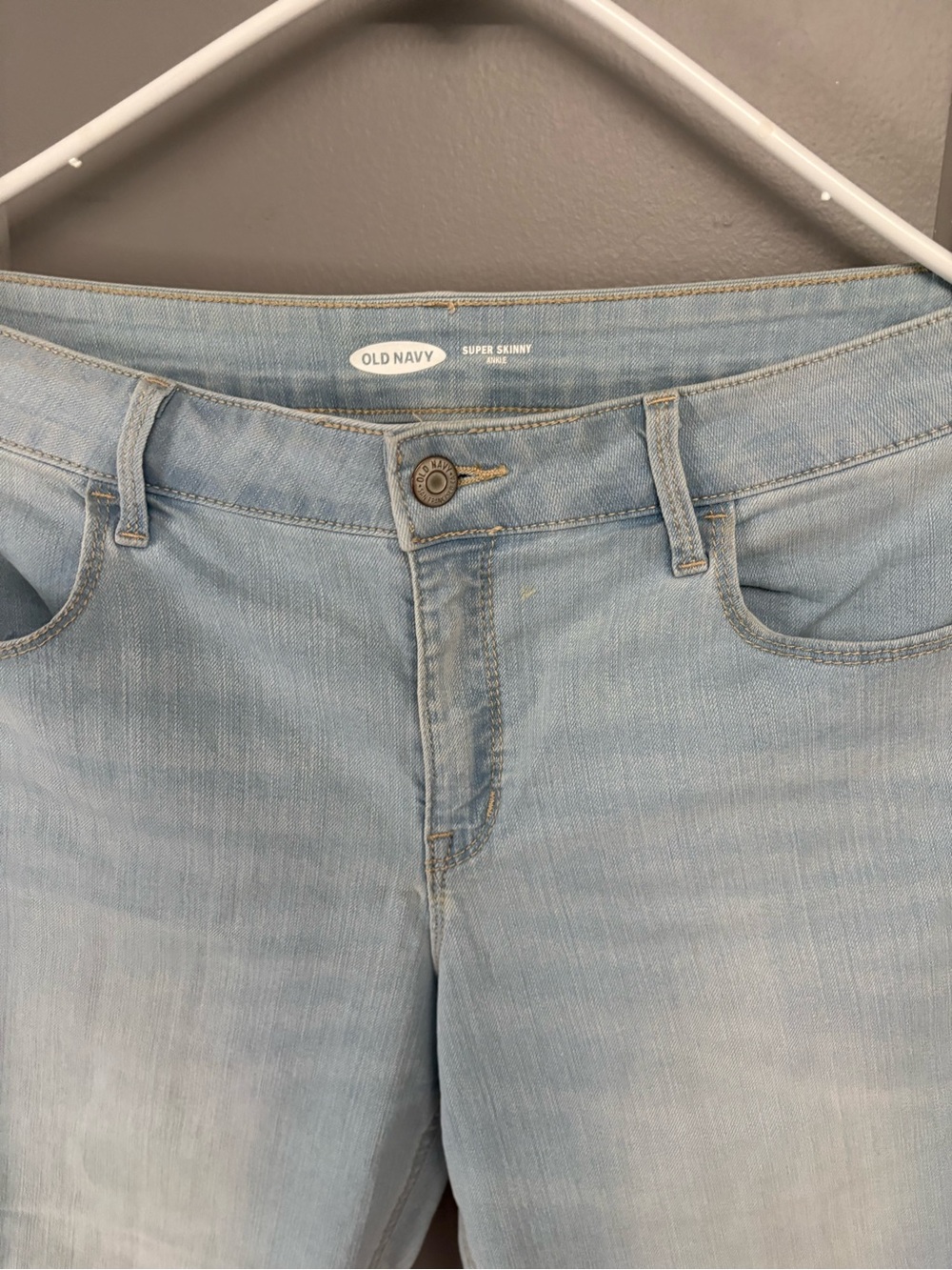 Old Navy Light Wash Super Skinny Women’s Jeans